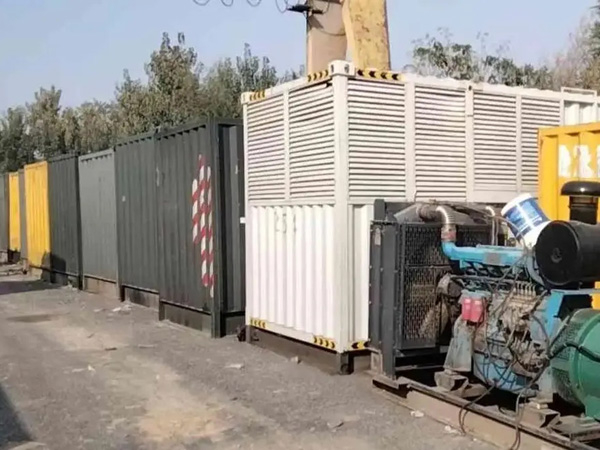 高邑200KW柴油发电机机组每小时油耗是多少？